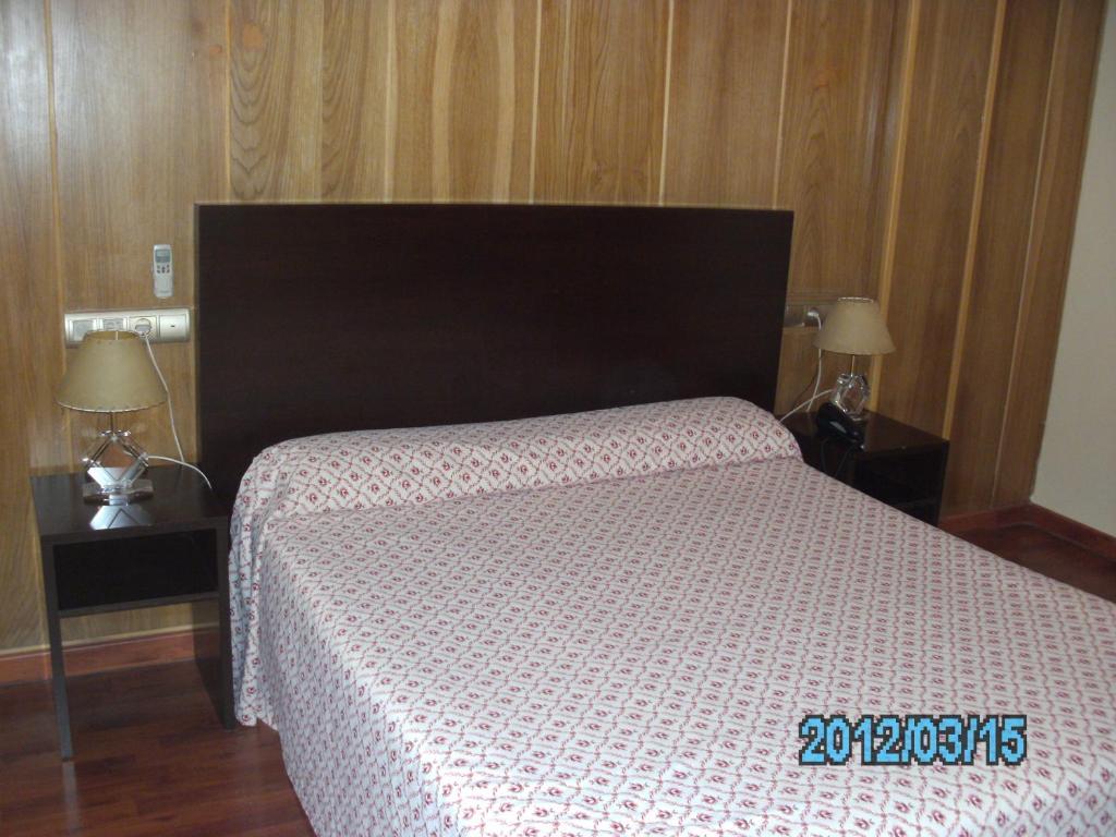 Hotel La Duquesa Pinos Genil Δωμάτιο φωτογραφία